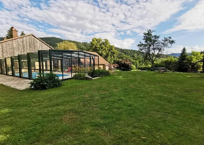 De La Bourbatte Vakantiehuis